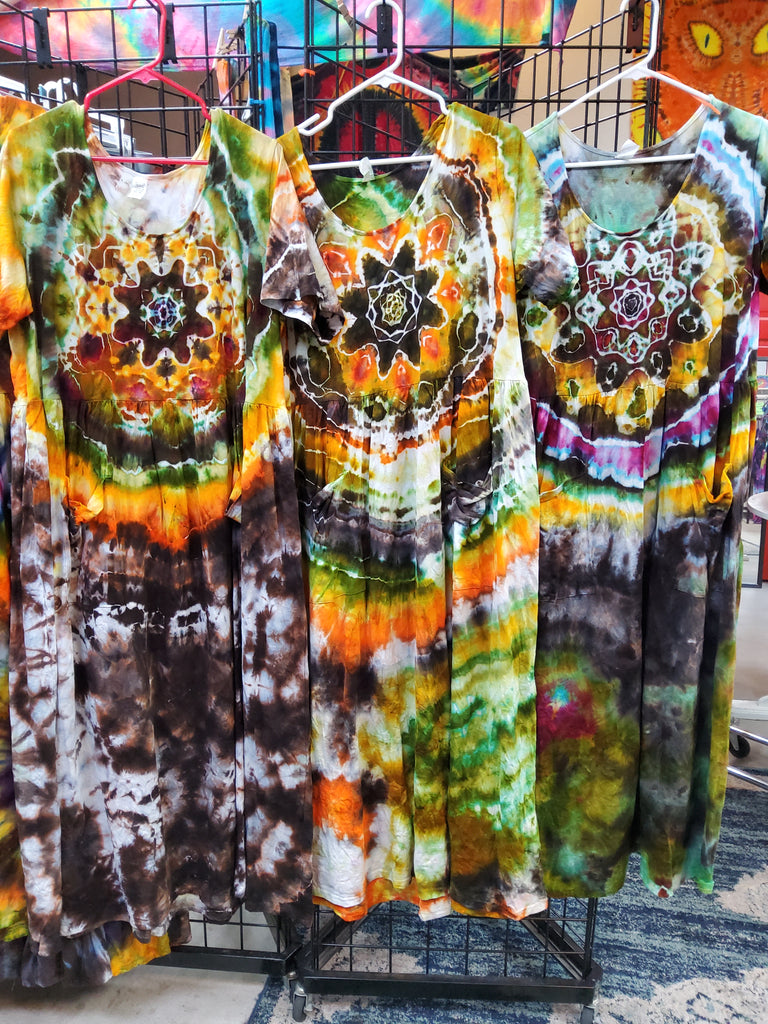 Autumn color mandala 2-Pocket Rainbow Farmers Dress