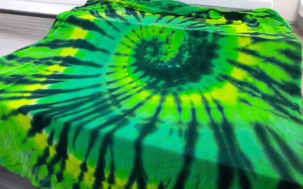 Tie-Dyed Cotton Blanket